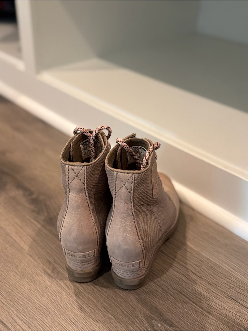Sorel Womens Beige/Pink Lace-Up Ankle Boots - Picture 3 of 3